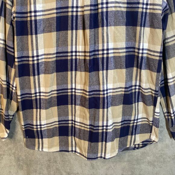 Legendary Whitetails Flannel Shirt XLT Button Down Plaid Camp Indie Grunge - Picture 8 of 16